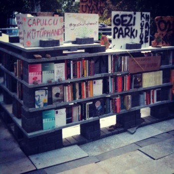 Gezi Kütüphanesi